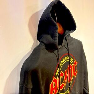 AC/DC 1976 high-voltage rock ‘n’ roll sweatshirt‎ hoodie size large. Preowned.